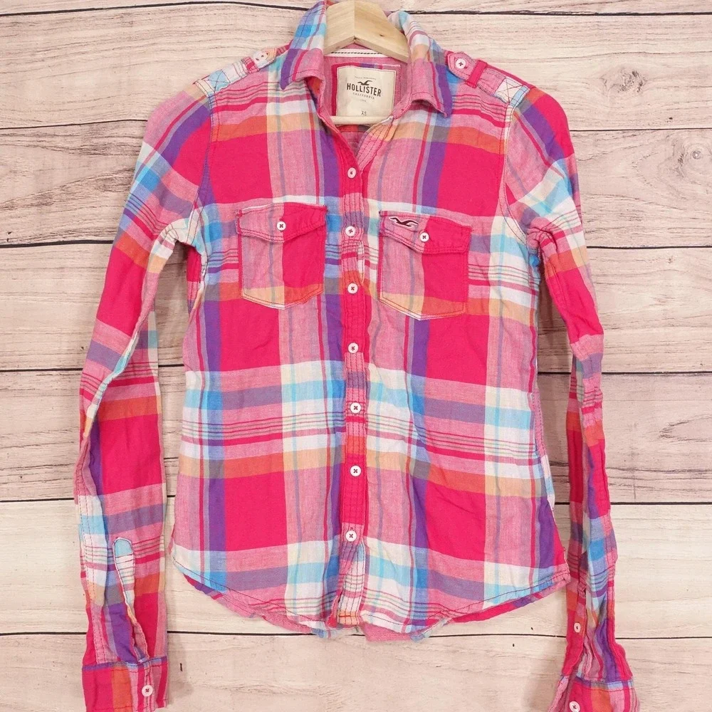 New! Hollister Button-Up XS‎ Multicolor Plaid Long Sleeve Collared Shirt